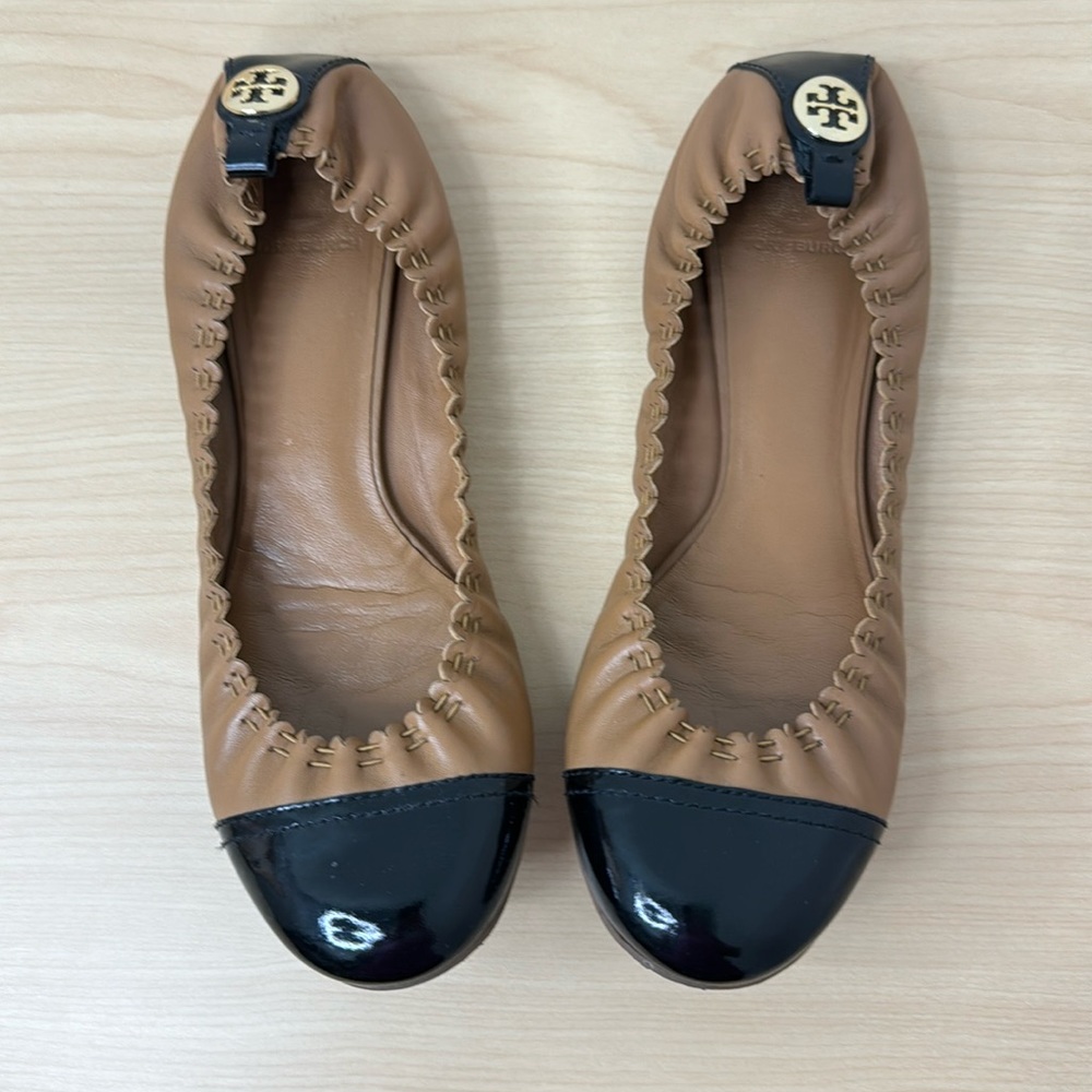 Tory Burch Black & Tan Flats